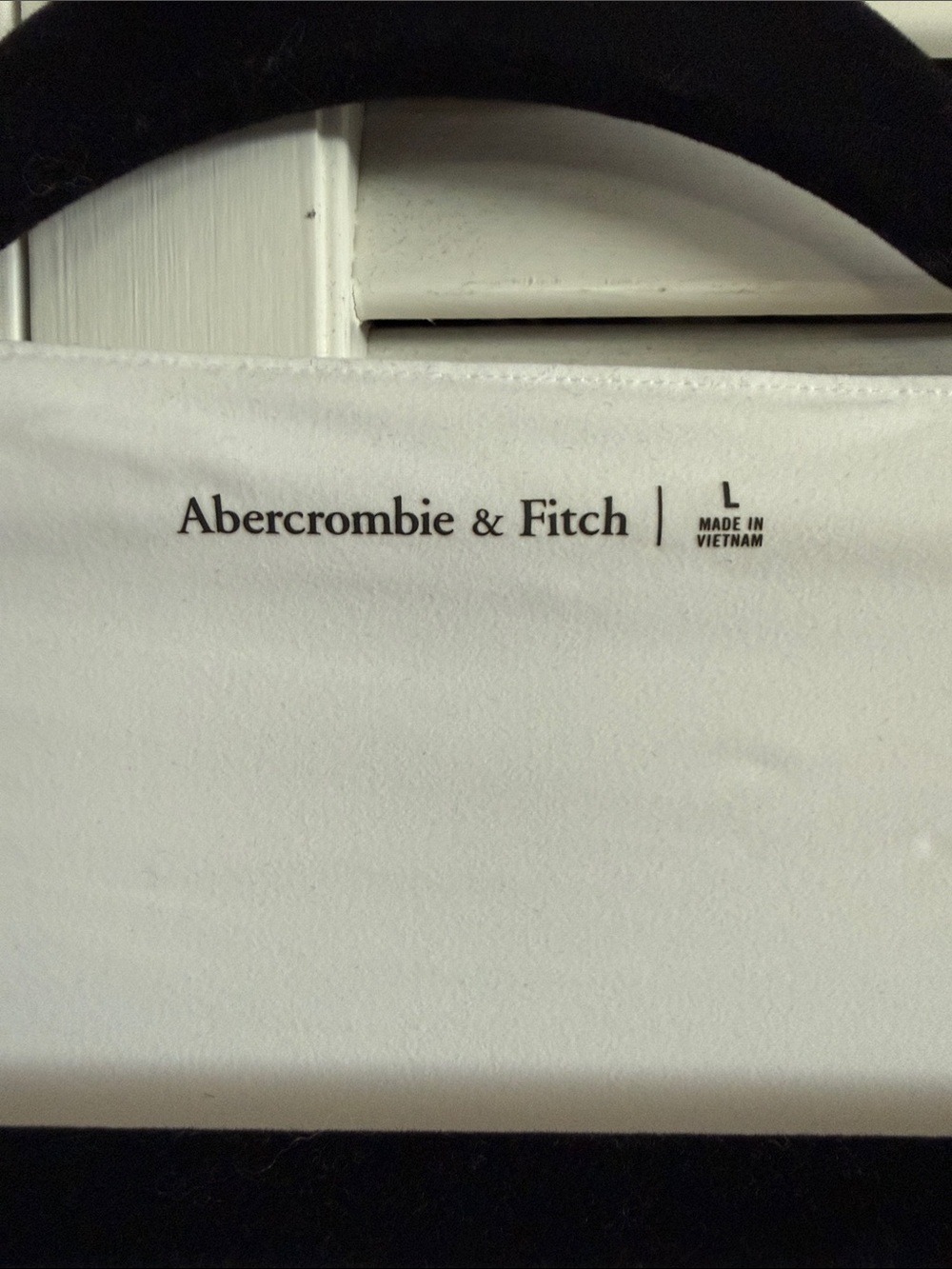 Abercrombie & Fitch White Long-Sleeve Scoop-Neck Bodysuit - Picture 2 of 3